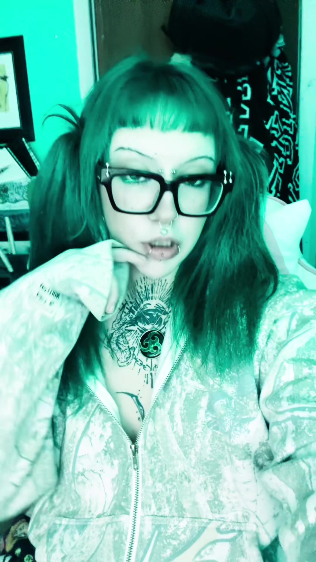 @BILLIE MAZE HERE