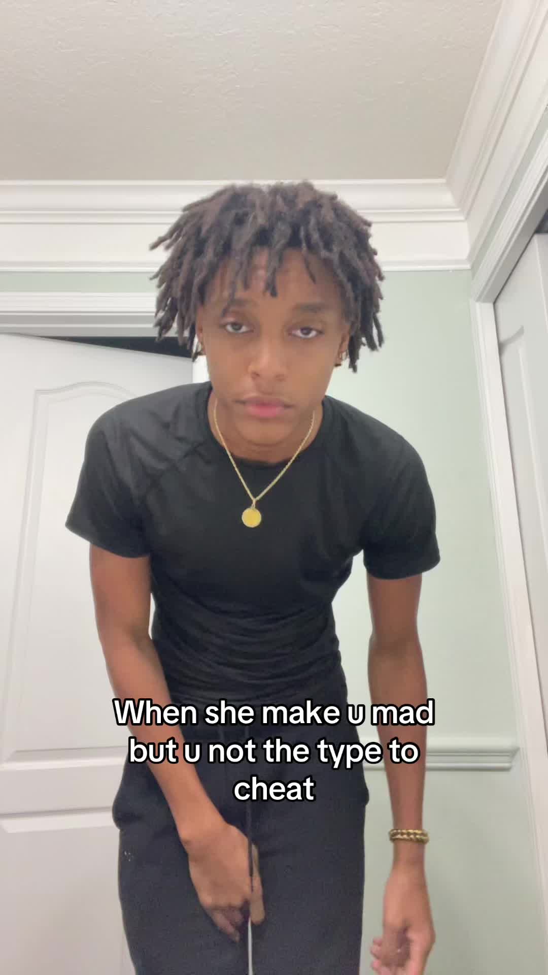 @Kj._.