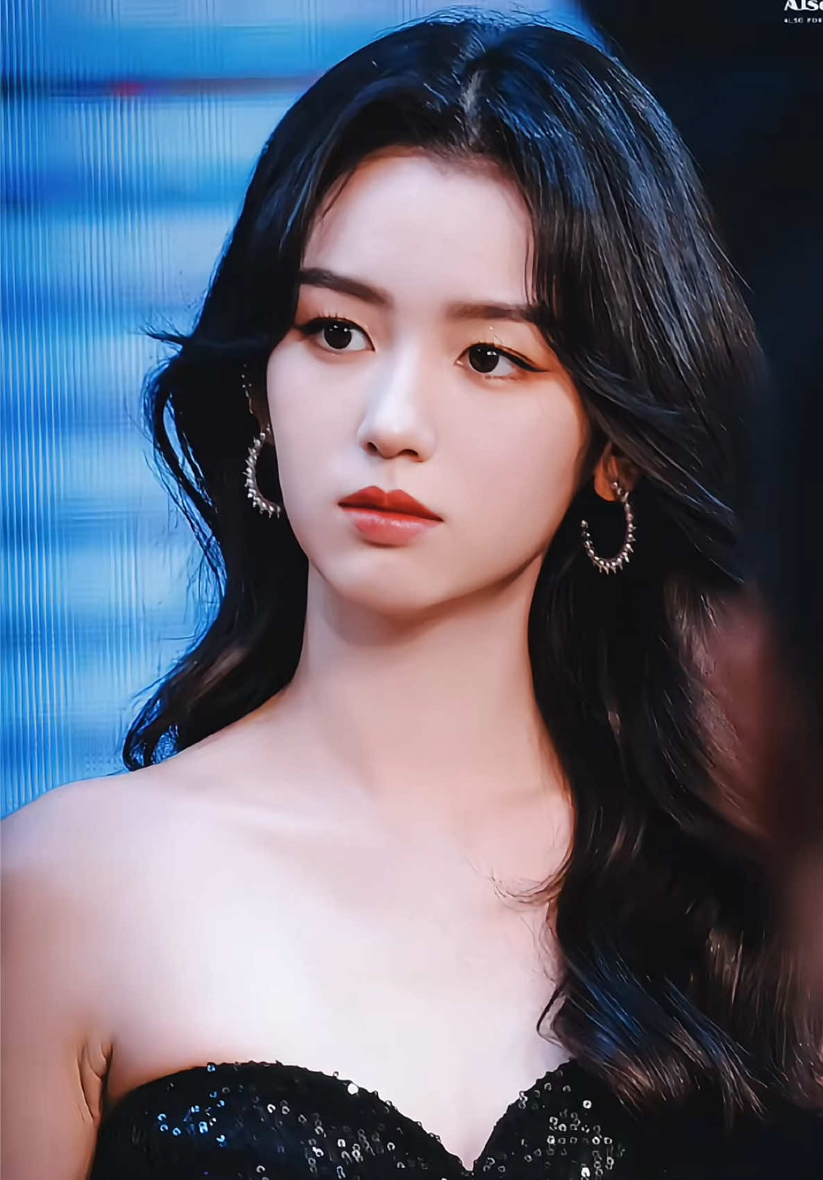 @&Aacute;nh trăng của Ch&acirc;u D&atilde; 🌙🥥