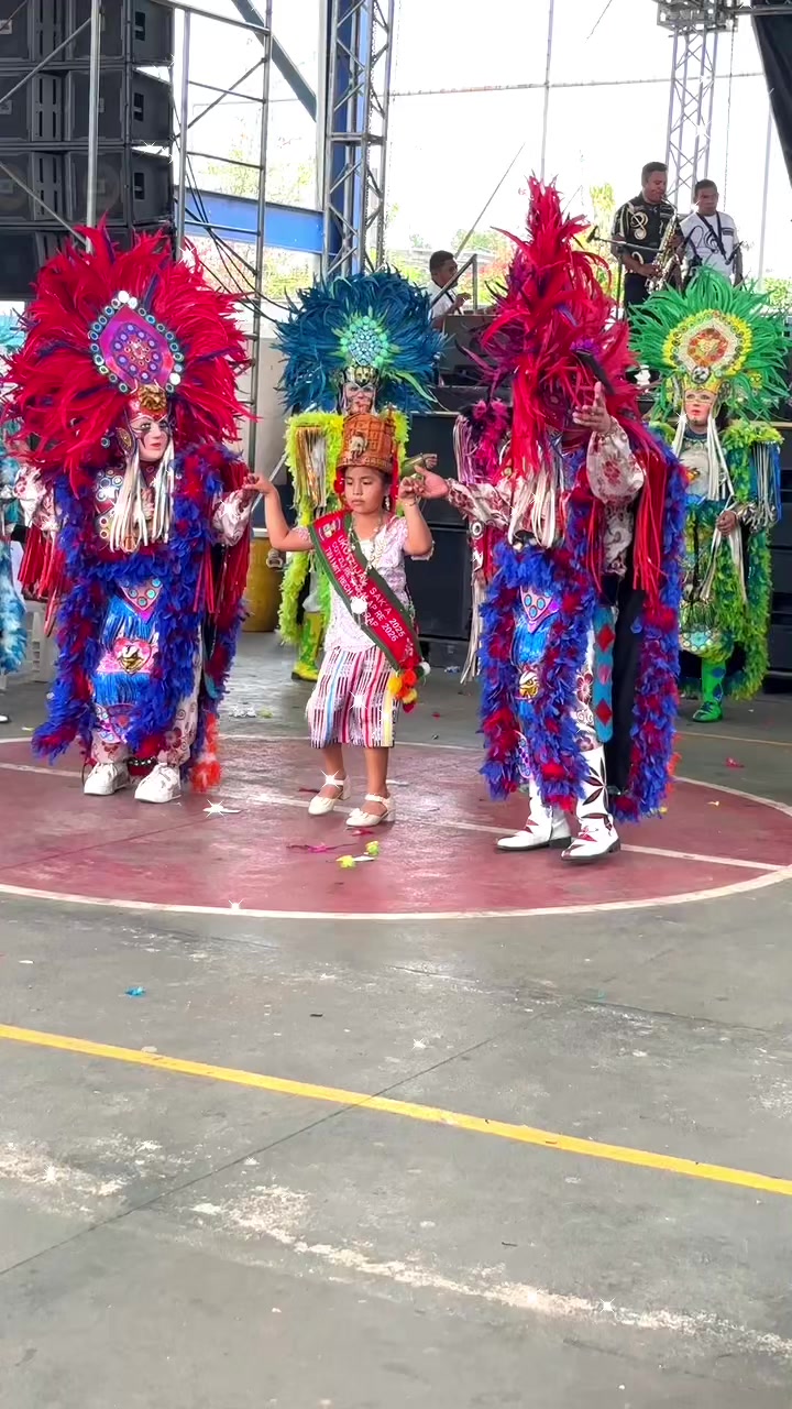 @María