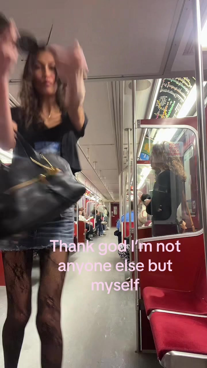 @💋