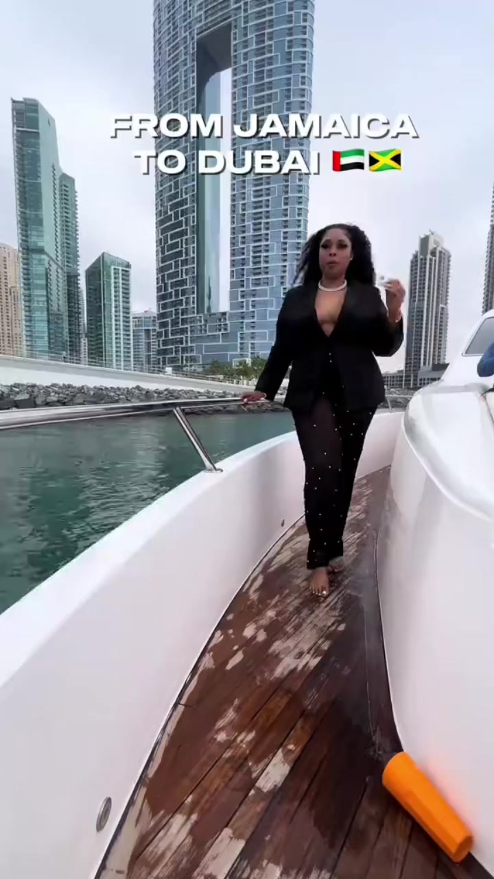 @TravelWithBritney|Travel Agent