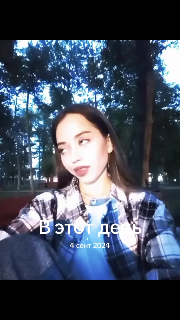 @°M