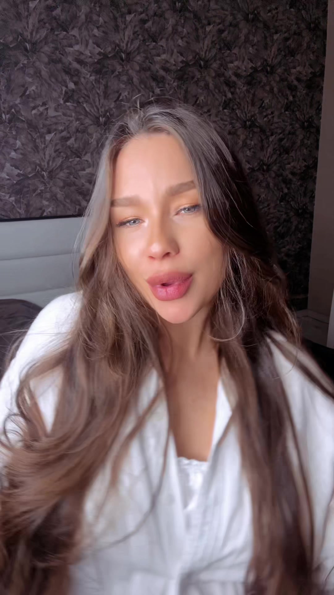 @Vi