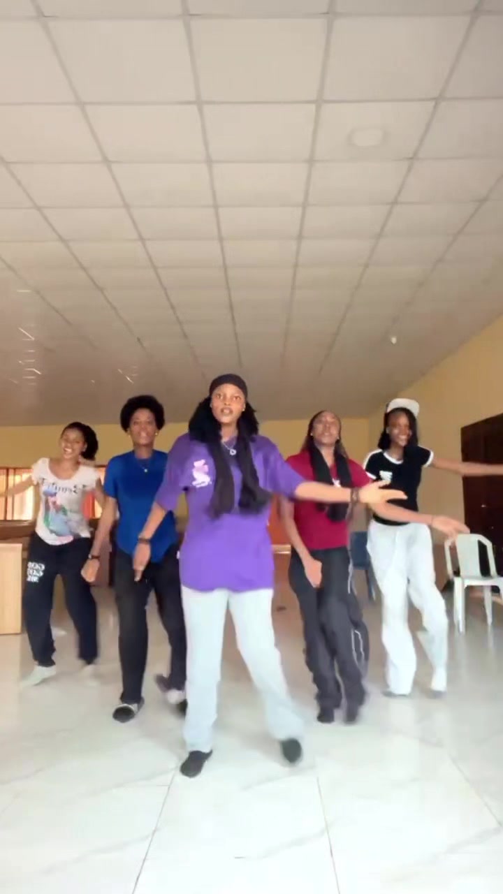 @Big_ivy(purple)🥹💜🥹💜🙂&zwj;↕️