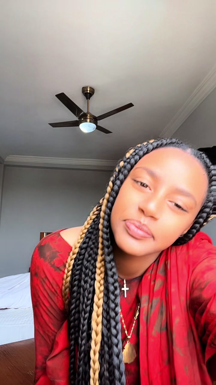 @Betyy