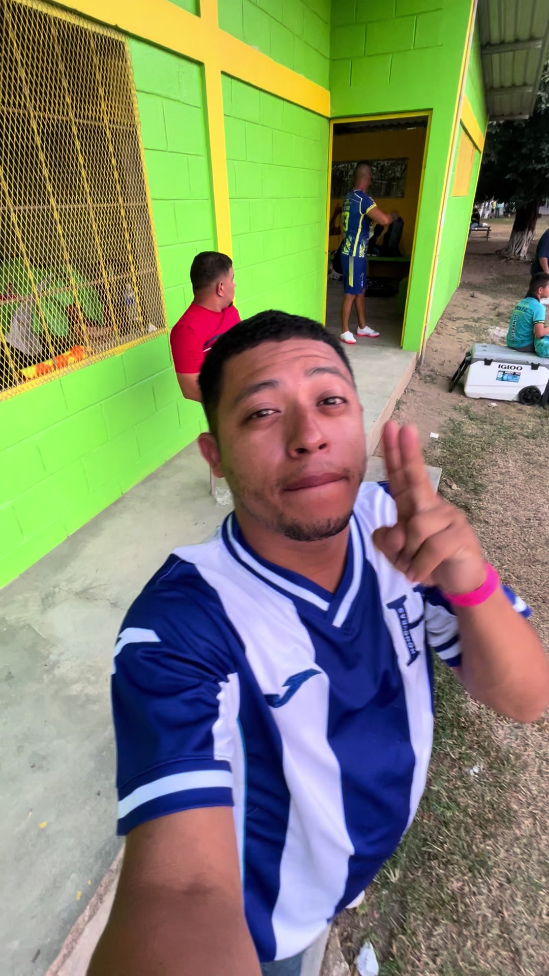@Teyo Therian🦓 🙌🤴🫅🛡️🐼🌙🌖