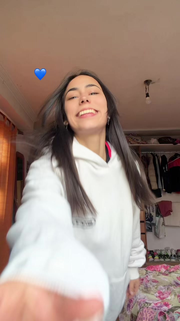 @Roro • Te sigue