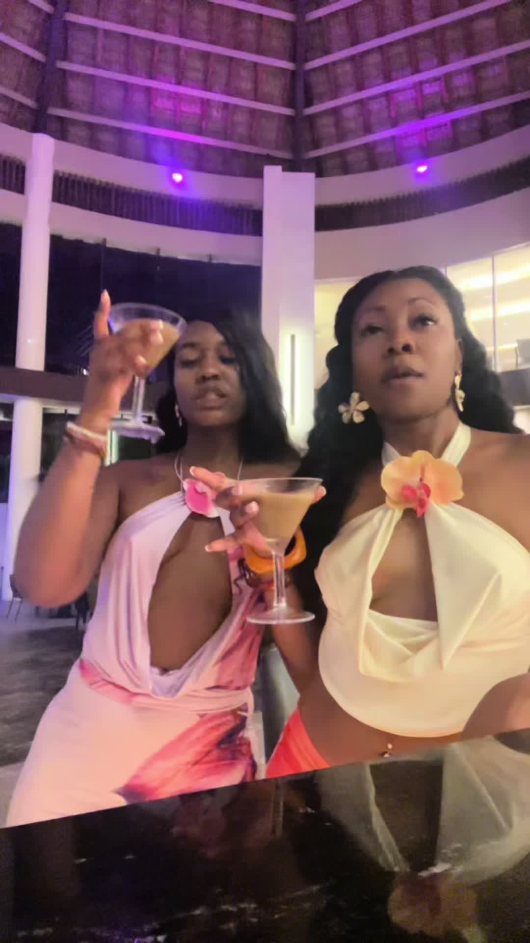 @Keyykeeks