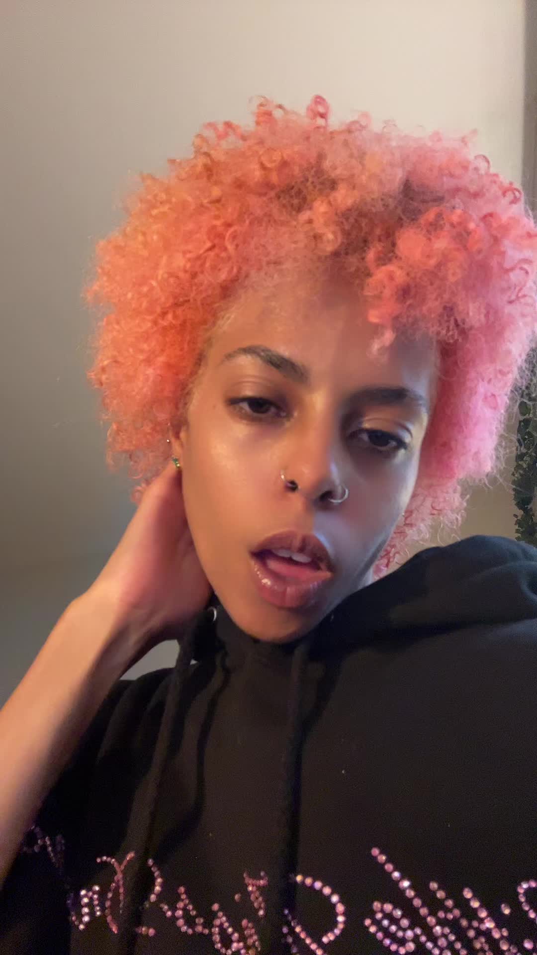 @nosmilingnini