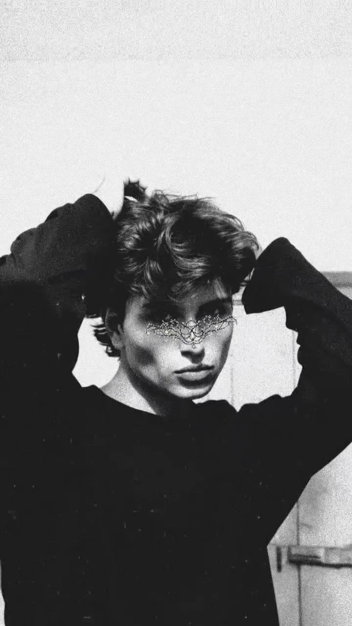 @𝐋𝐮𝐜𝐤𝐲 𝐃𝐚𝐫𝐥𝐢𝐧𝐠 🐺