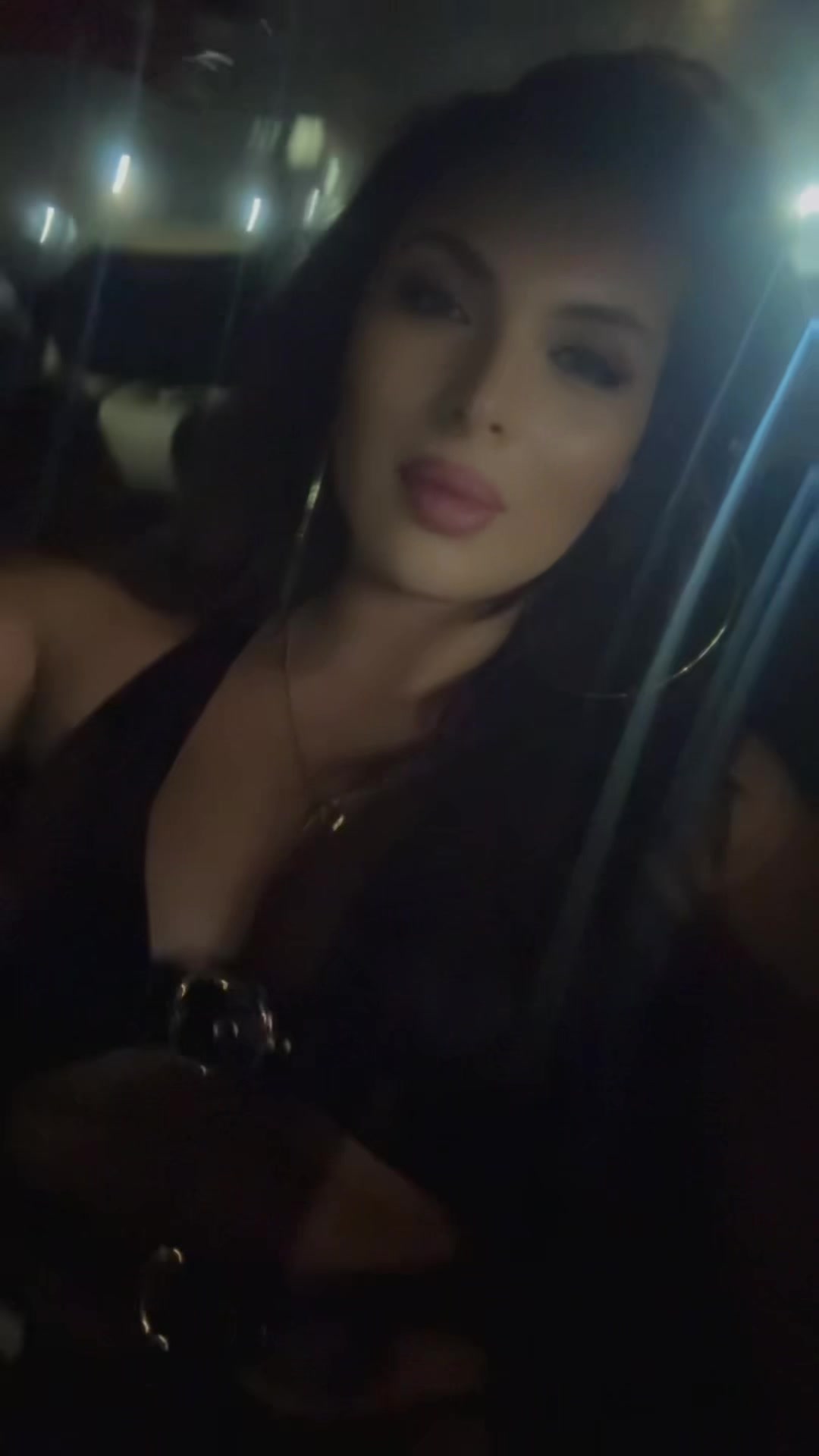 @jessicabreu