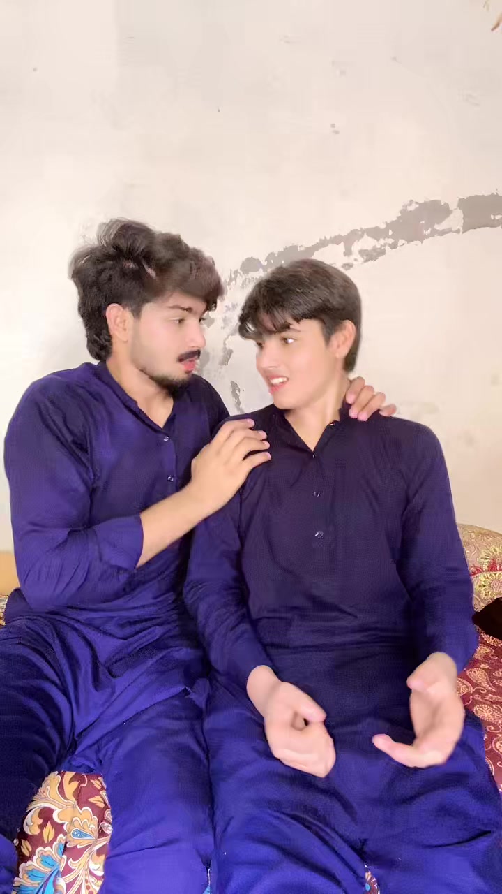 @cute bacha