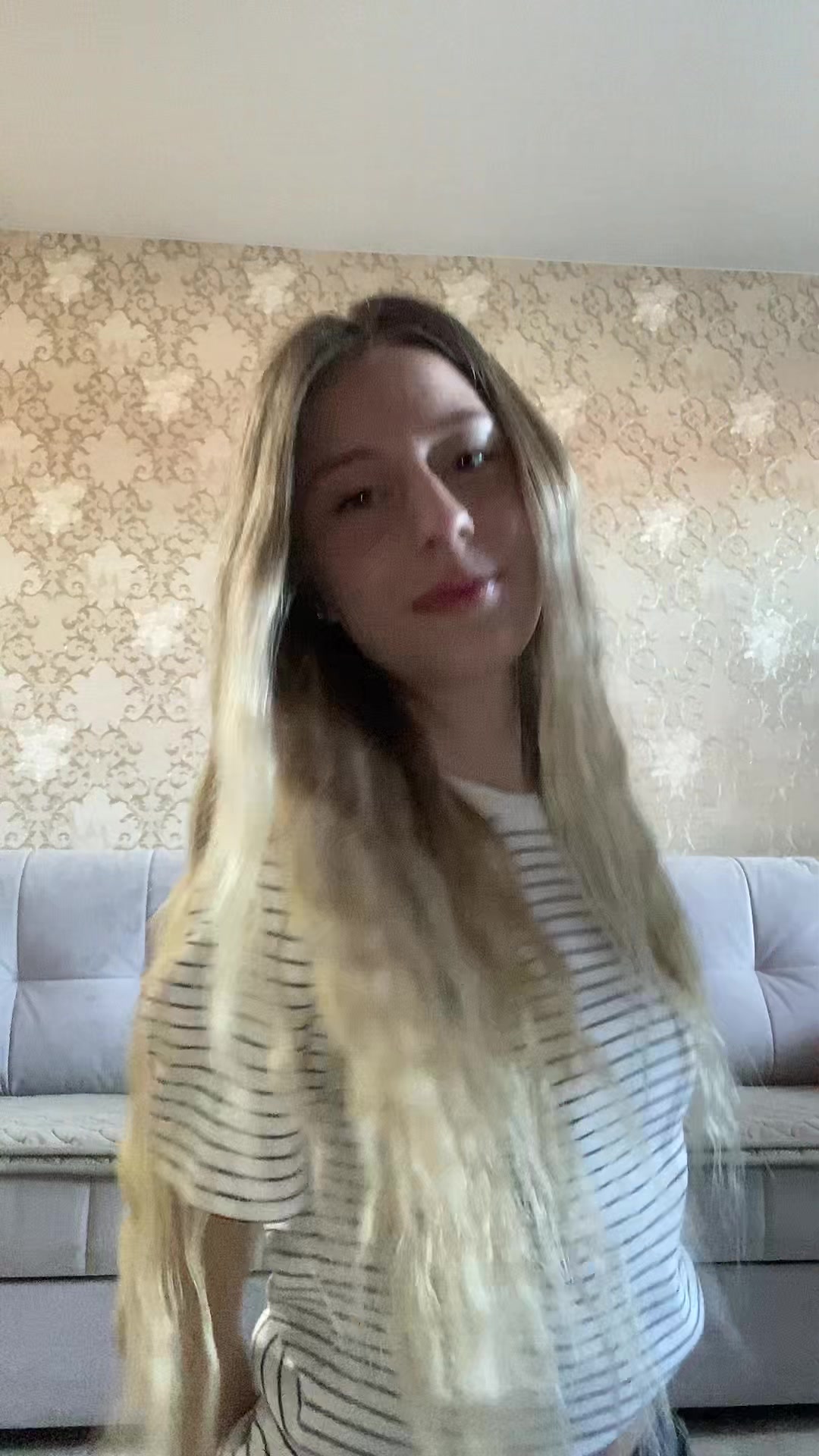 @анастасия