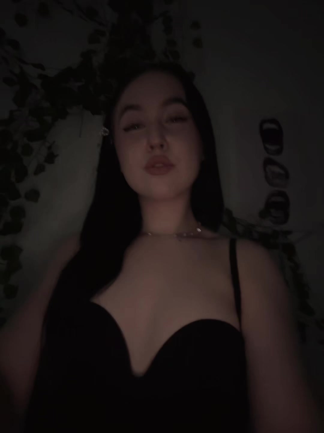@🫂