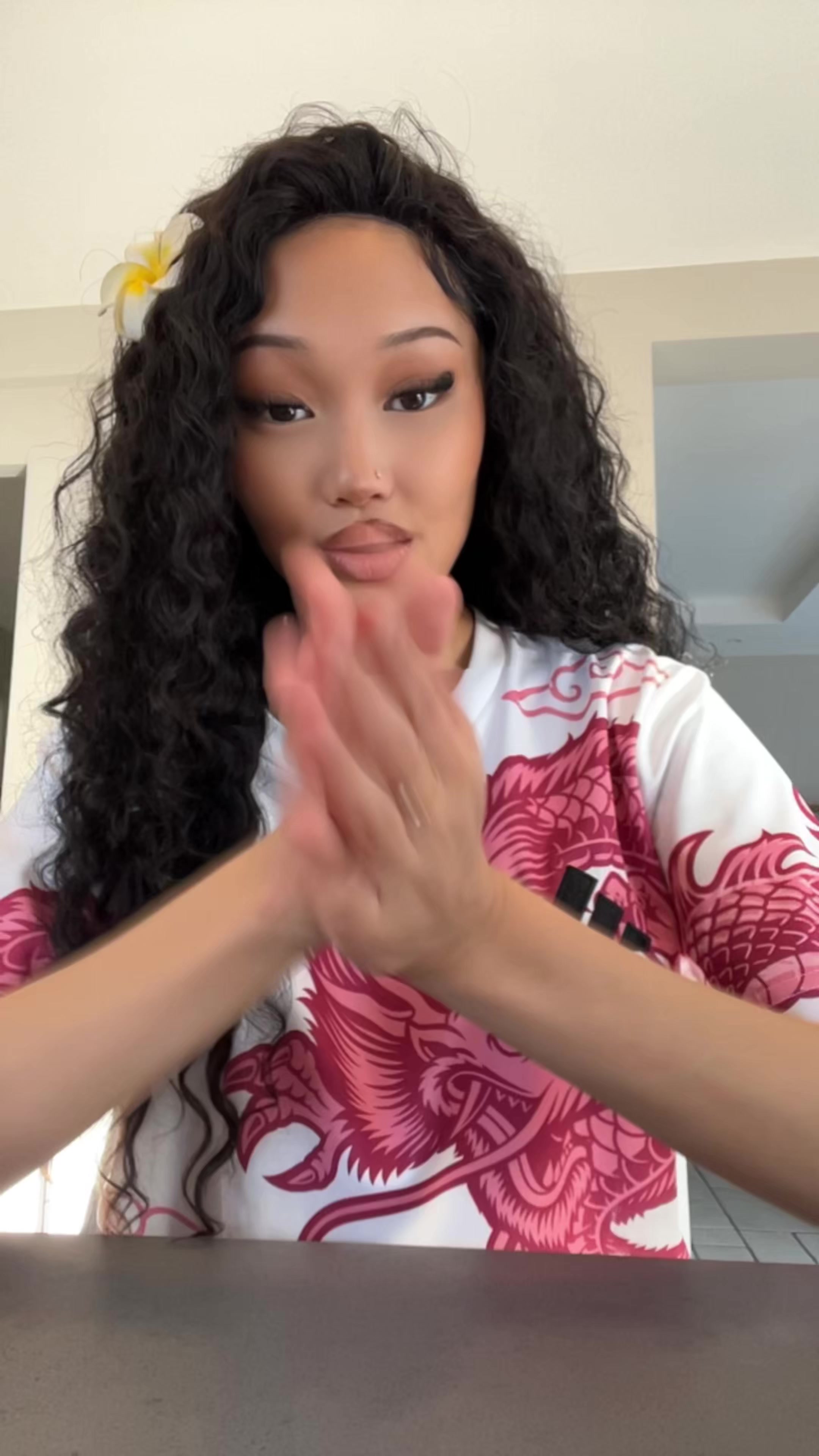 @prettylouanh