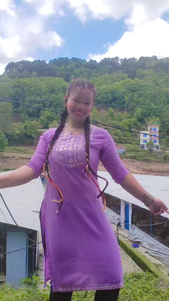 @☦️सोफिया चेपाङ्ग🇳🇵