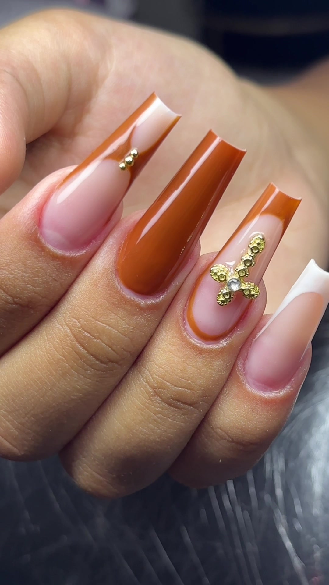 @marginails_