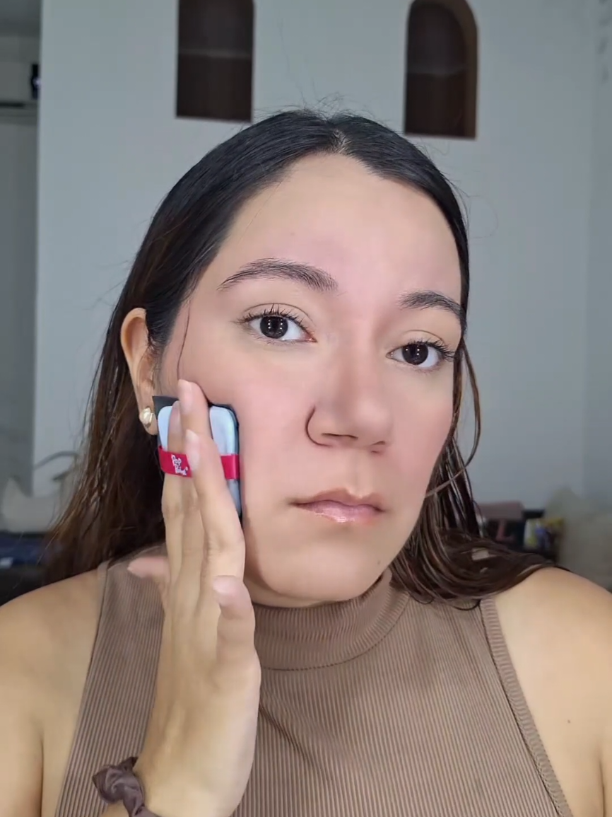 @Alejandra Gay Vlogs