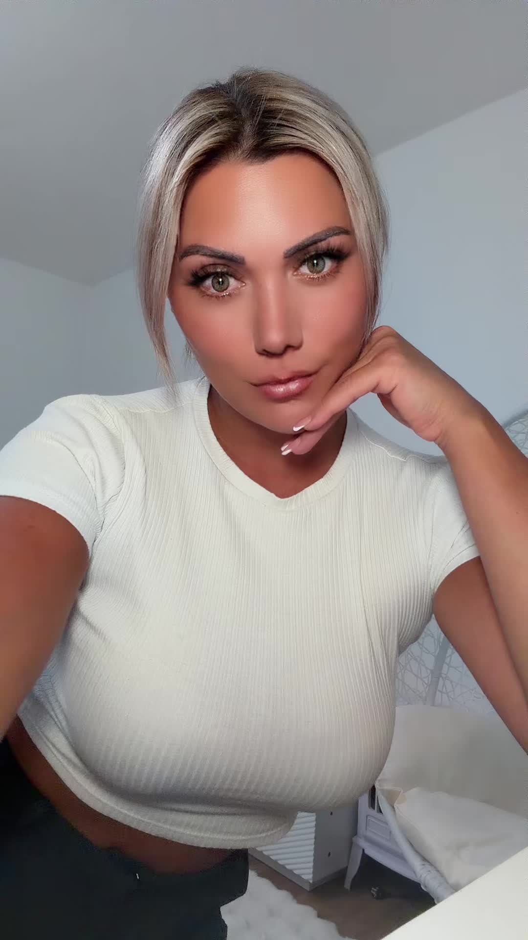 @queendije
