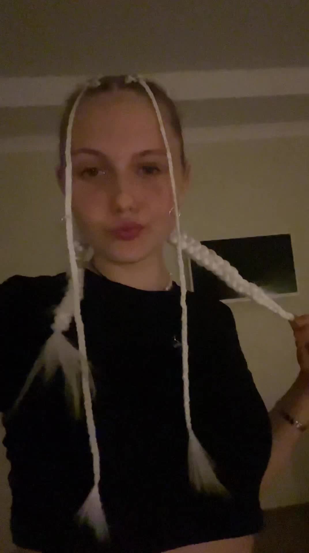 @𝒱𝒶𝓁𝑒𝓇𝒾𝓈𝓈.