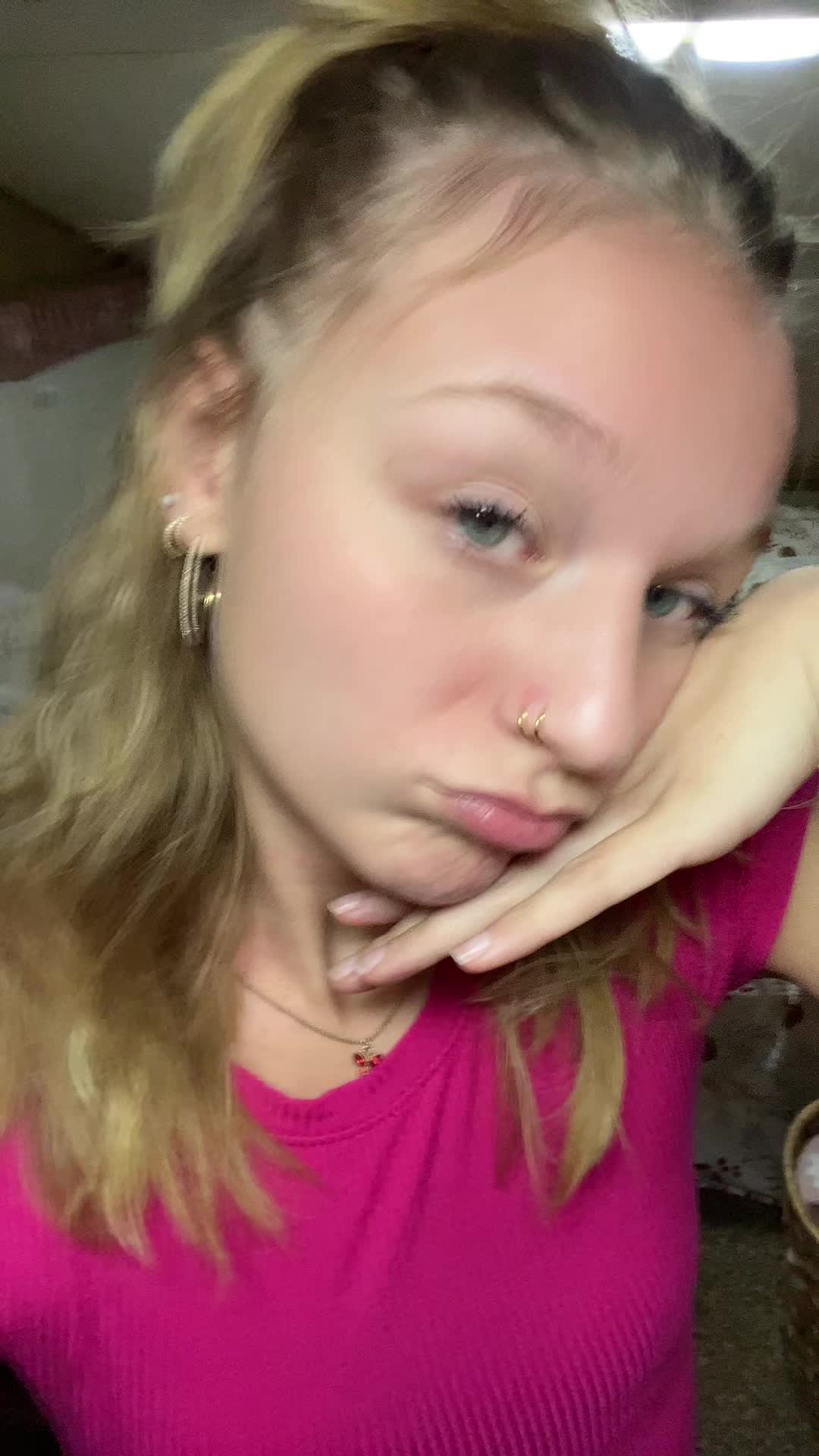 @Emily-Jo