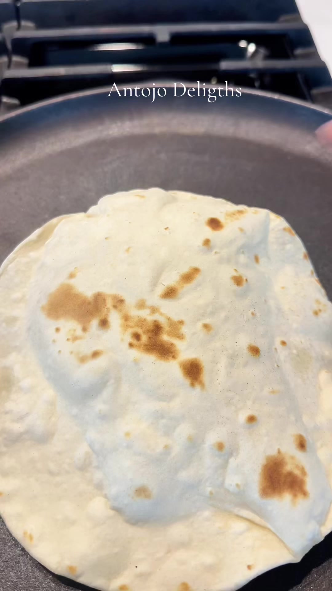 @AntojoDelights