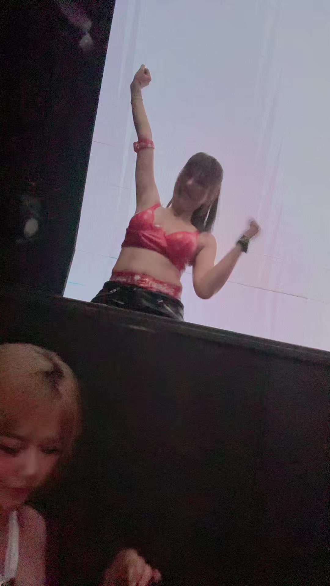@9monika69