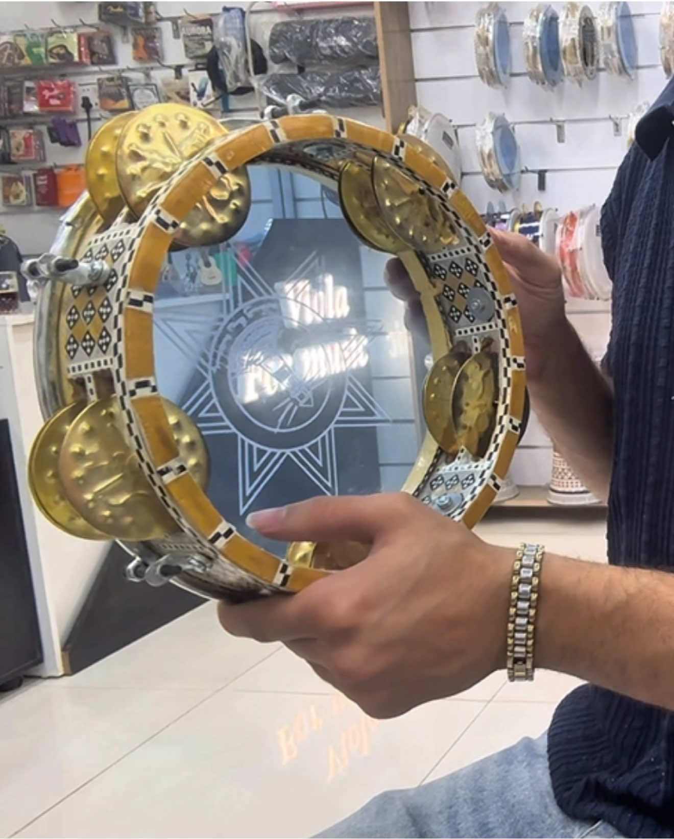 @فيولا للموسيقى