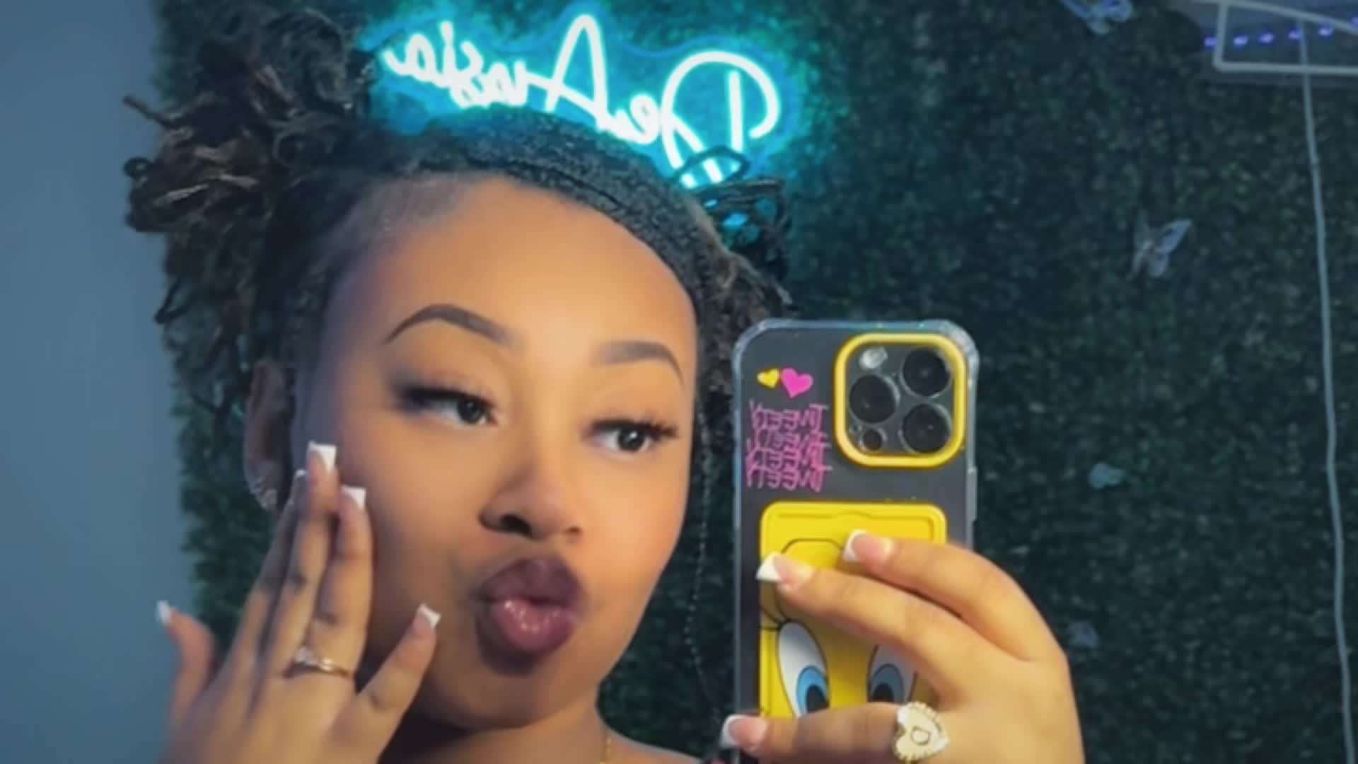 @De_Aye_Jah🏆
