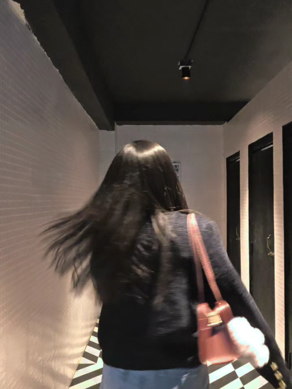 @T🦢
