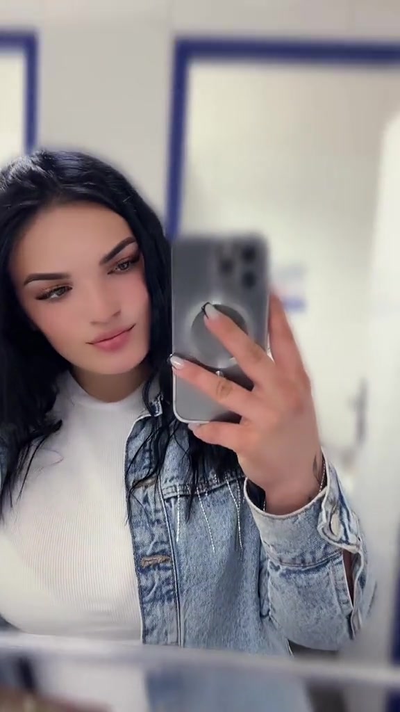 @𝒜🎀