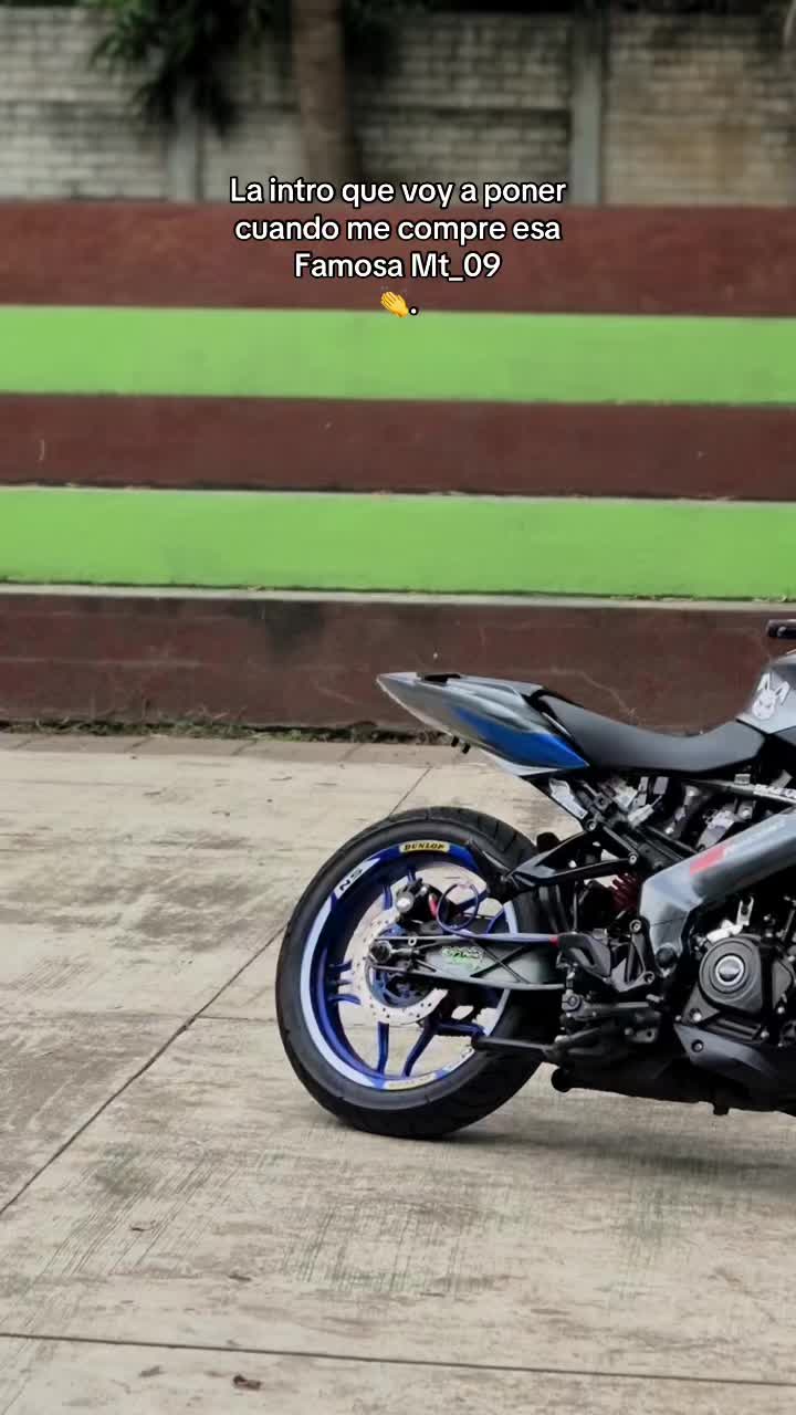 @Crΐຮຮຮ..🍒