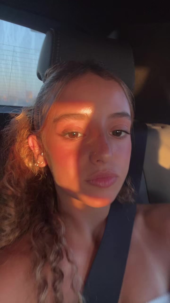 @😽