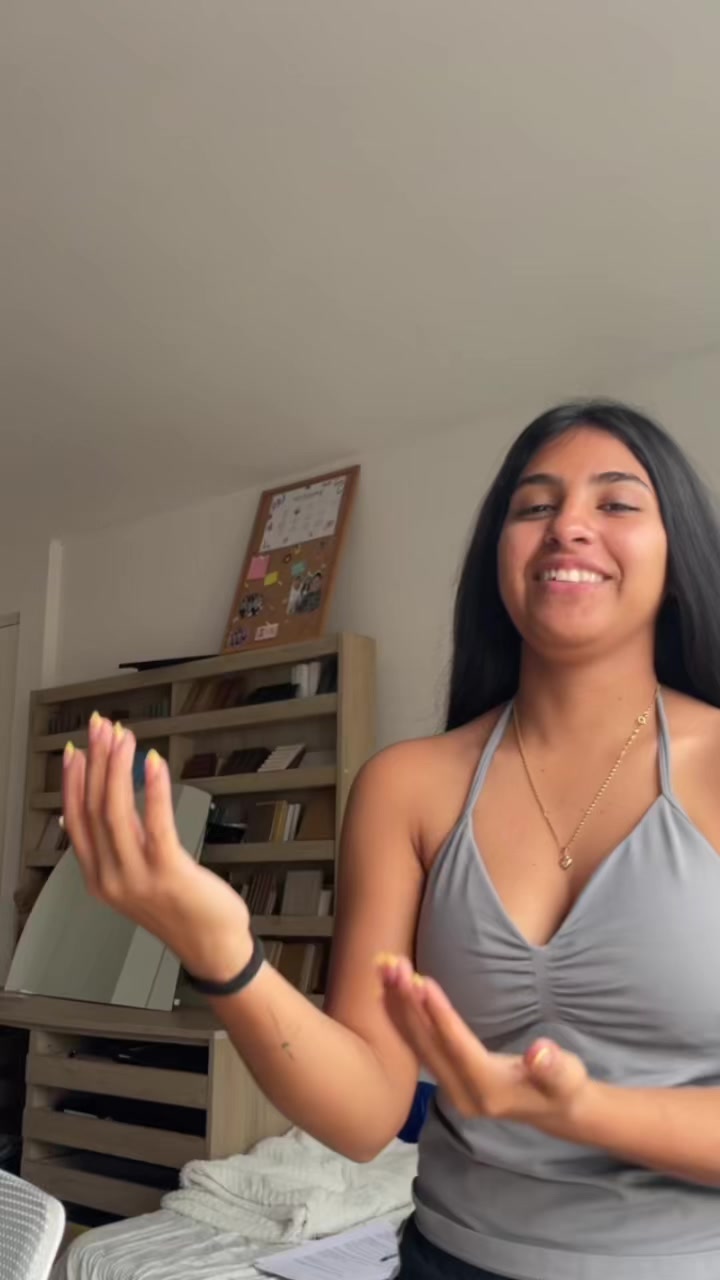@Adriana🪻