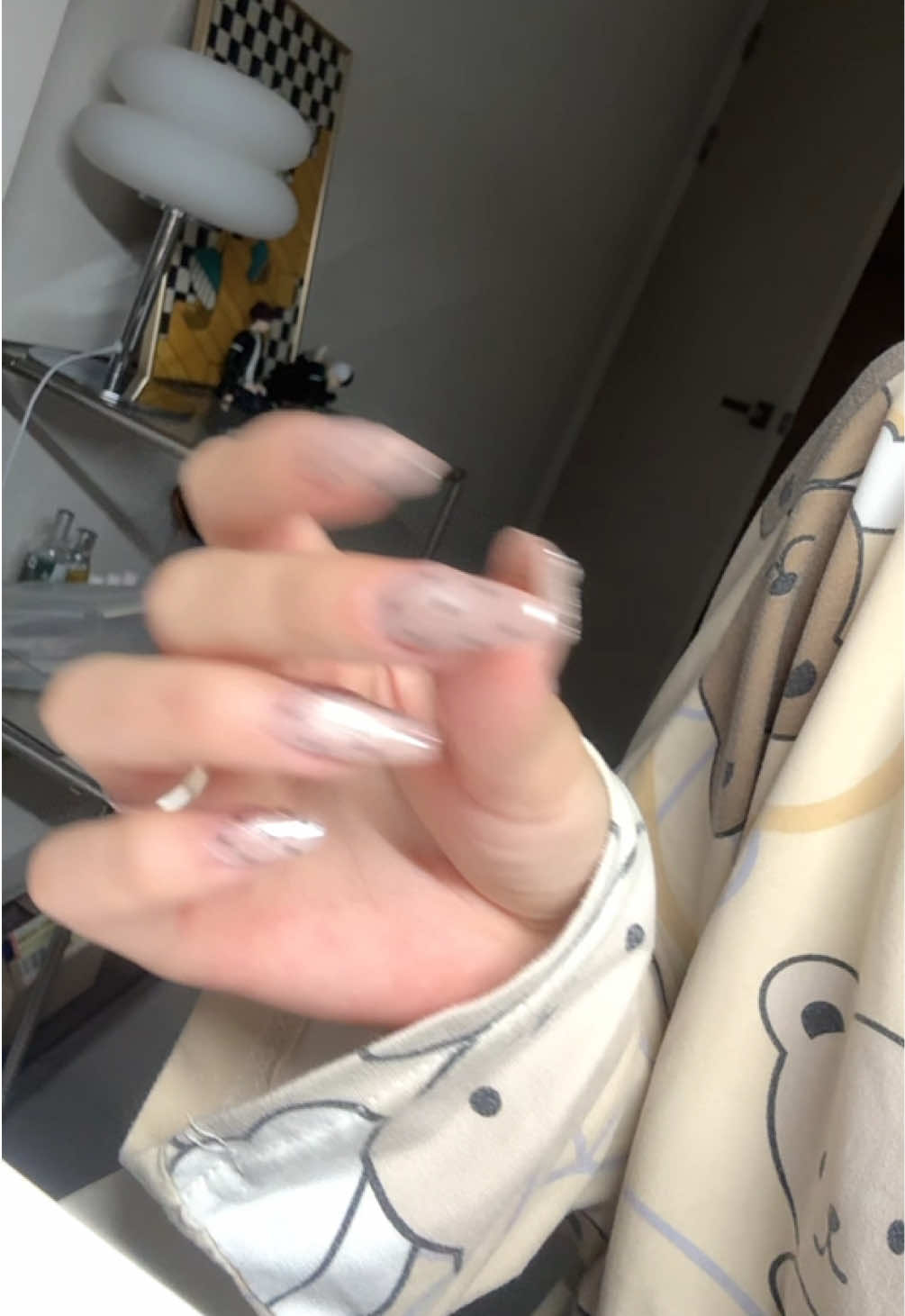 @<3