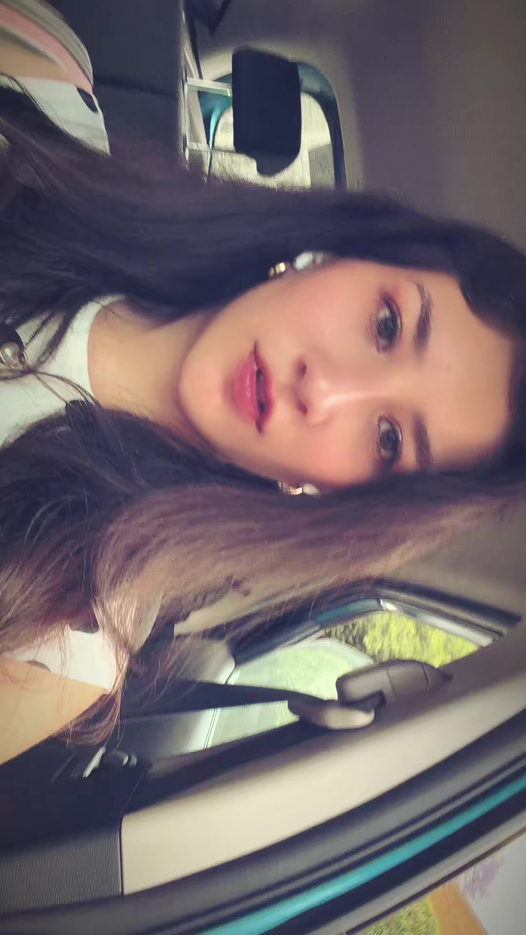 @Esther ✨