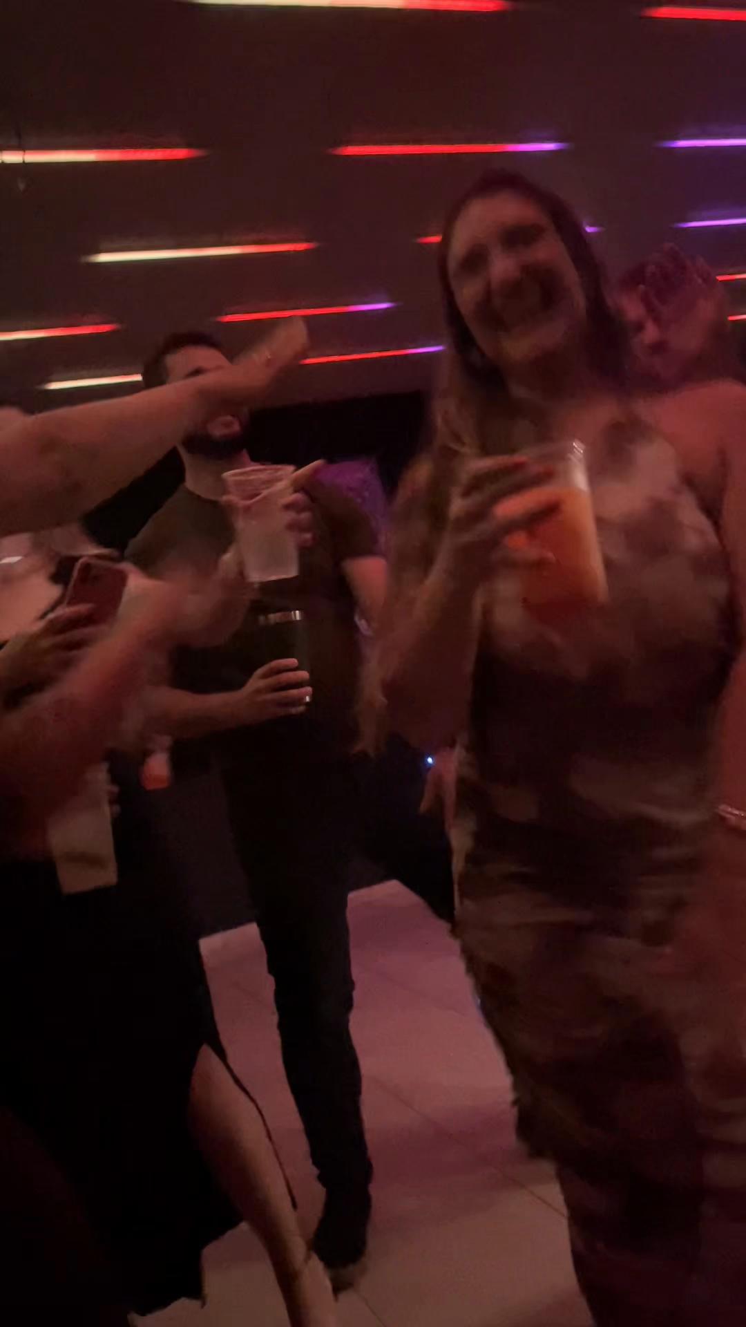 @karinedsxx