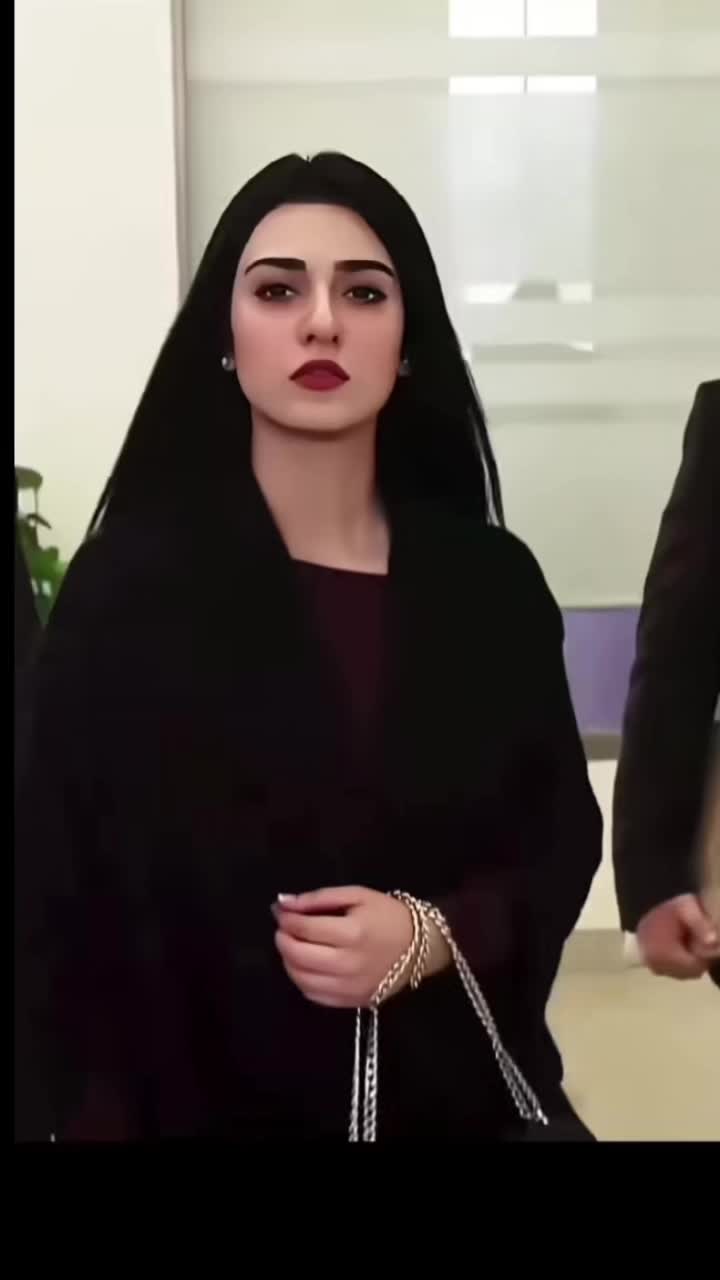 @sarah.khan.offical ♡♡