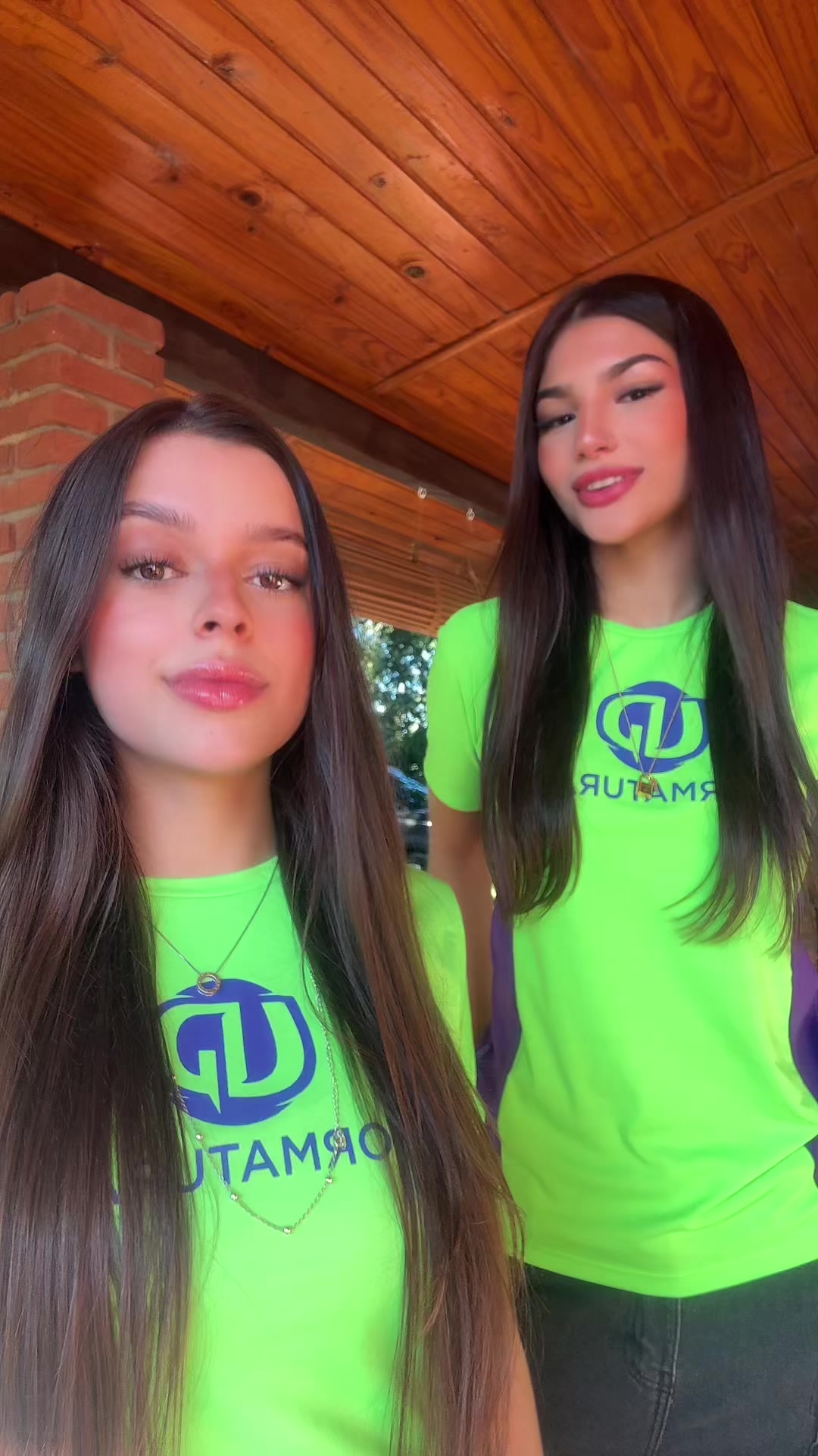 @anacminucelli