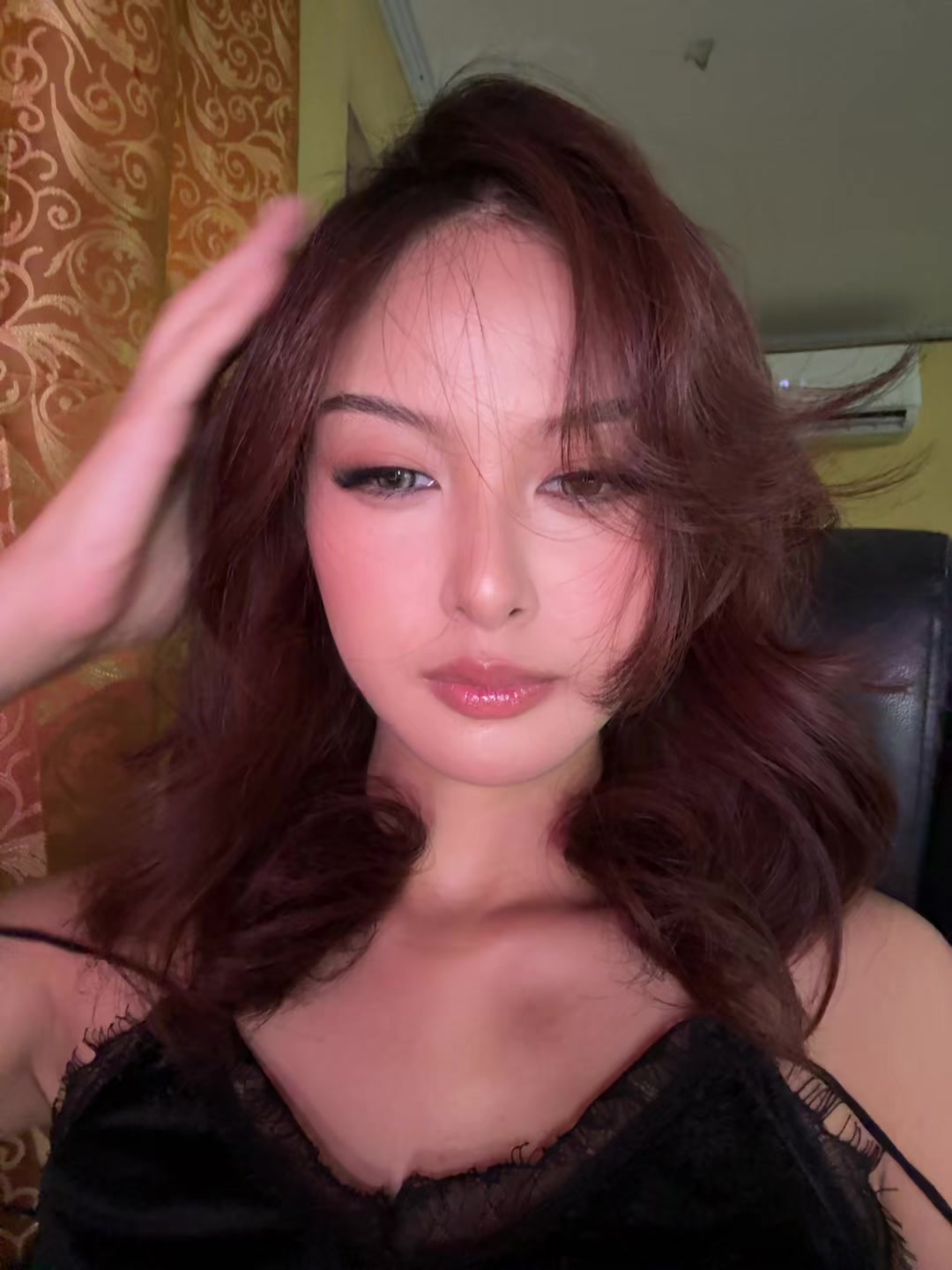 @Zefy