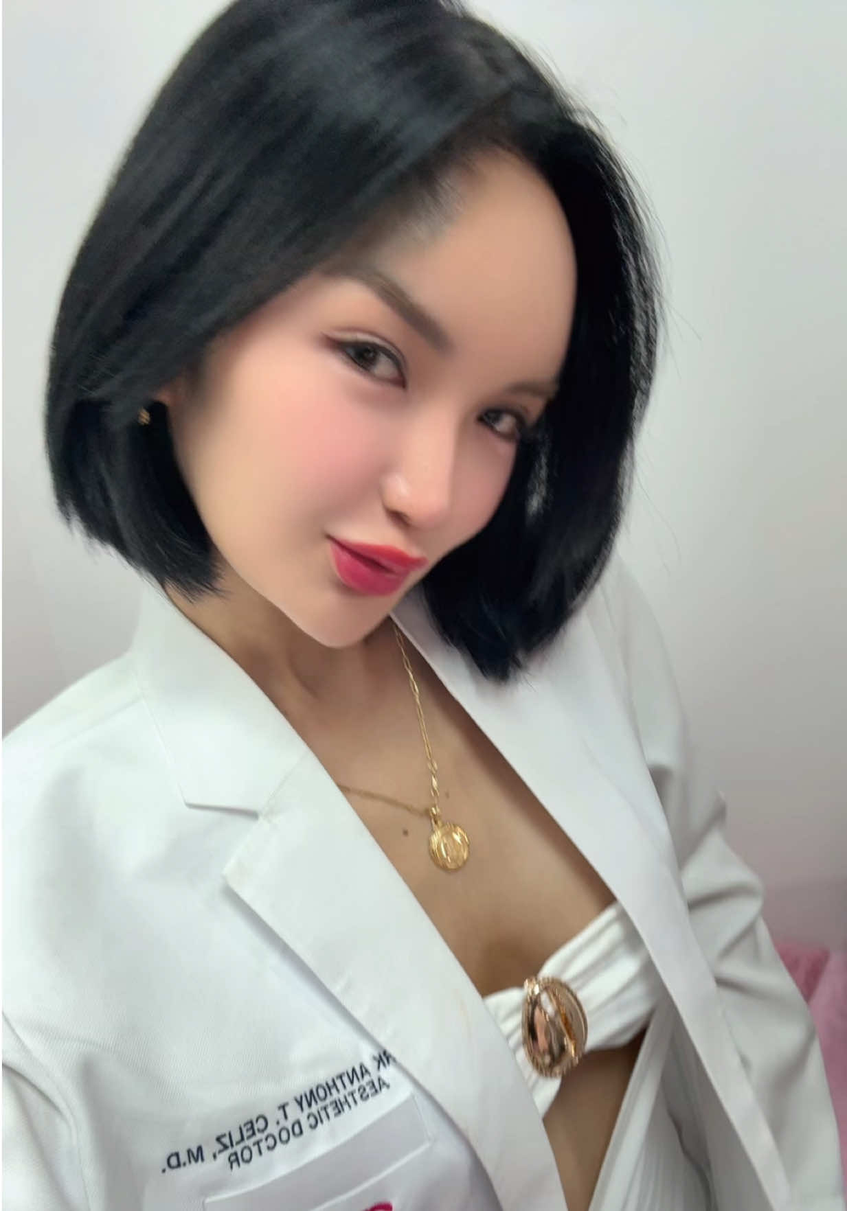 @holly.mo11y