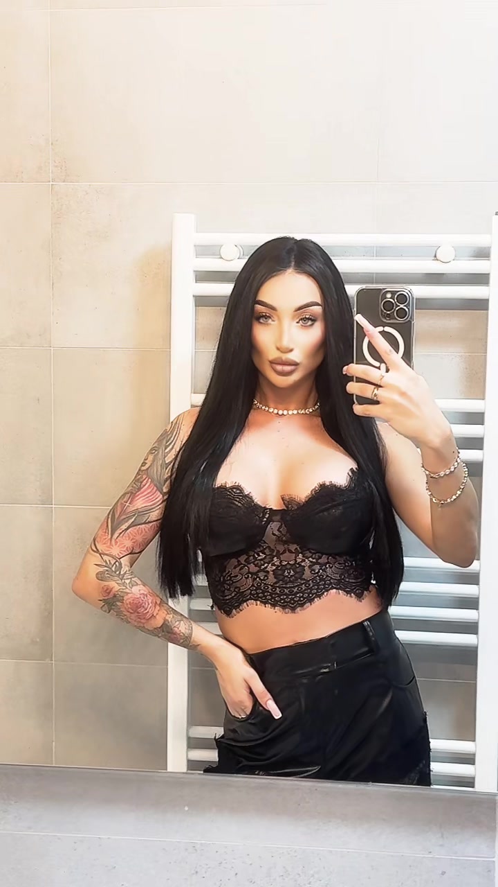 @_Valentina_