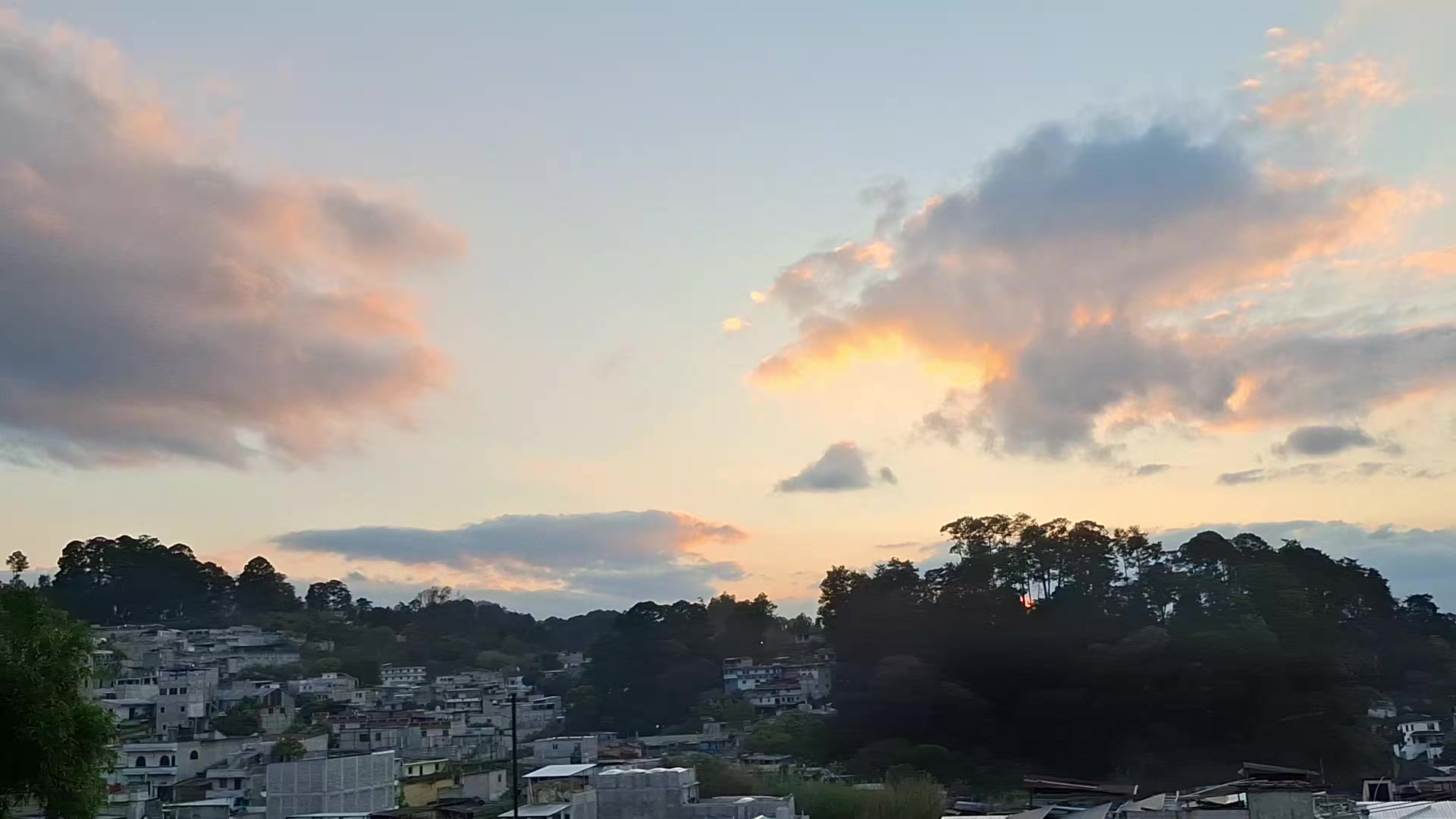 @Ema✨️🎷