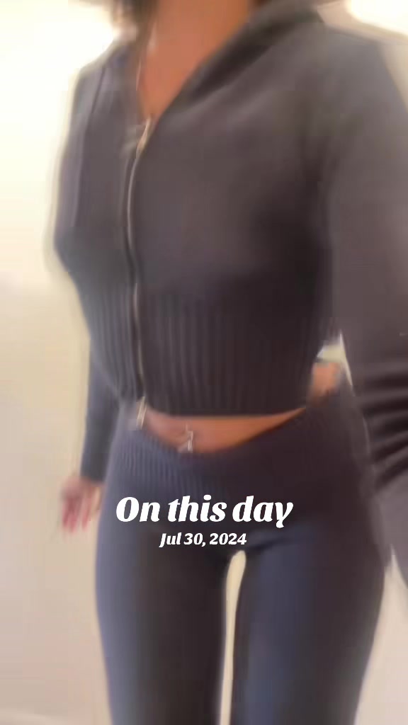 @Urmom<3