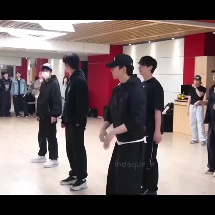 @Junho_onLeeyz