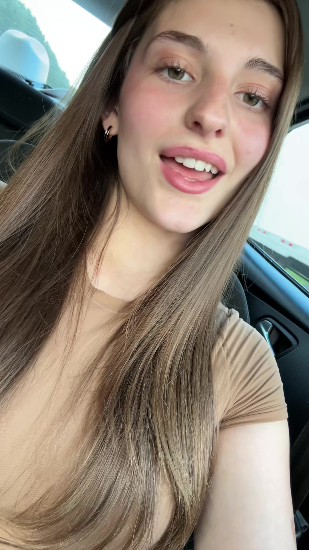@Olivia12