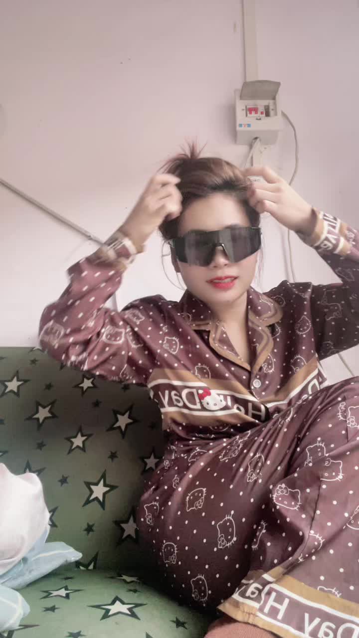 @ស្រី ដាវ