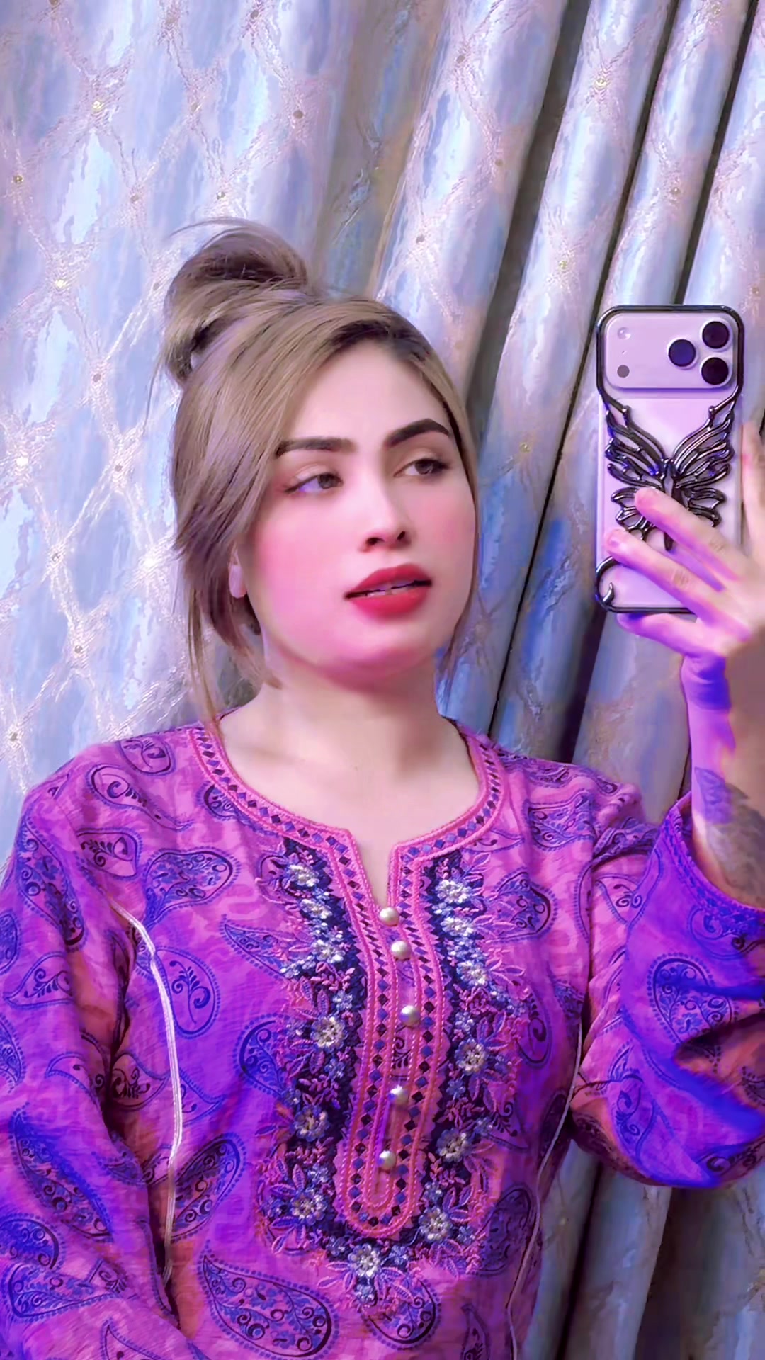 @ملک