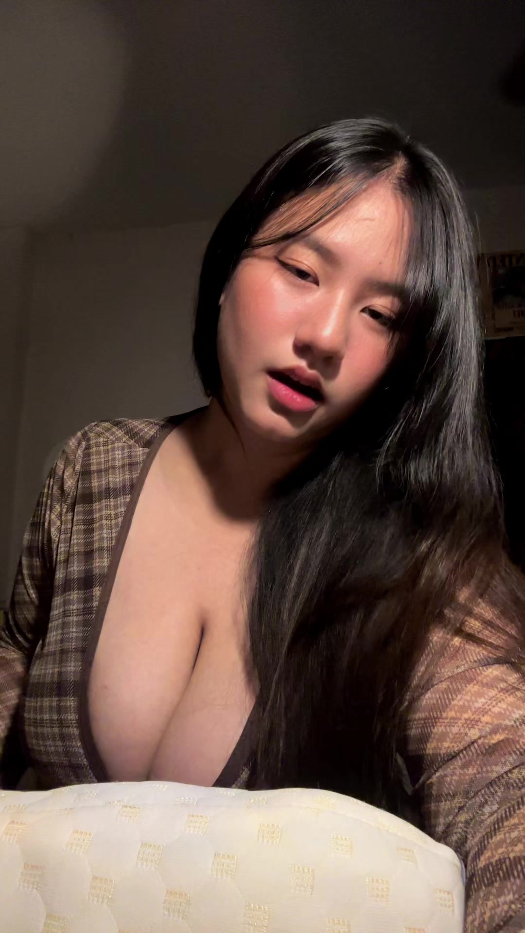 @アム 🧐